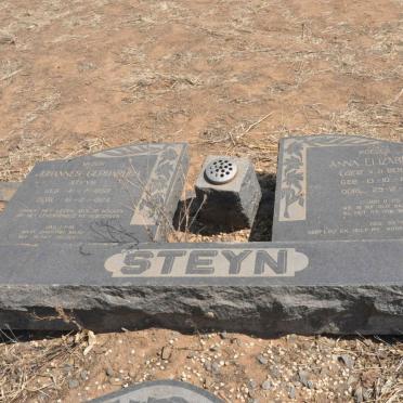 STEYN Johannes Gerhardus 1858-1924 &amp; Anna Elizabeth V.D. BERG 1865-1957