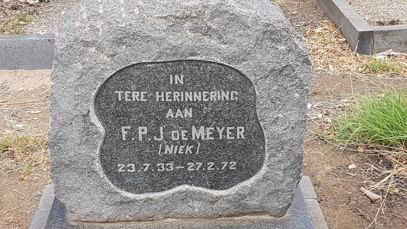 MEYER F.P.J., de 1933-1972