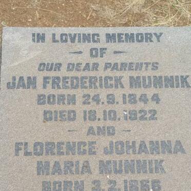 MUNNIK Jan Frederick 1844-1922 &amp; Florence Johanna Maria 1866-1941