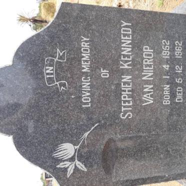 NIEROP Stephen Kennedy, van 1952-1962