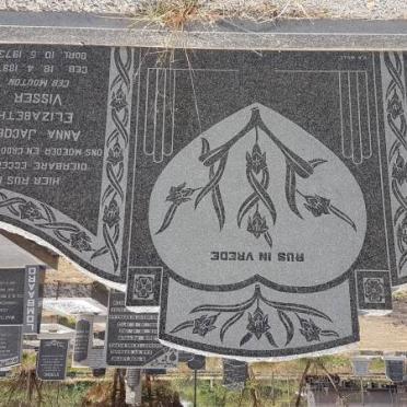 VISSER Herculaas Jacobus 1895-1980 &amp; Anna Jacoba Elizabeth MOUTON 1897-1973