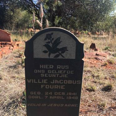 FOURIE Willie Jacobus 1941-1946