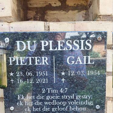 PLESSIS Pieter, du 1951-2021 & Gail 1954- 
