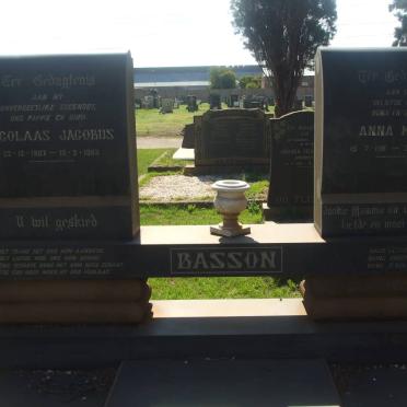 BASSON Nicolaas Jacobus 1907-1963 &amp; Anna Maria 1911-1975
