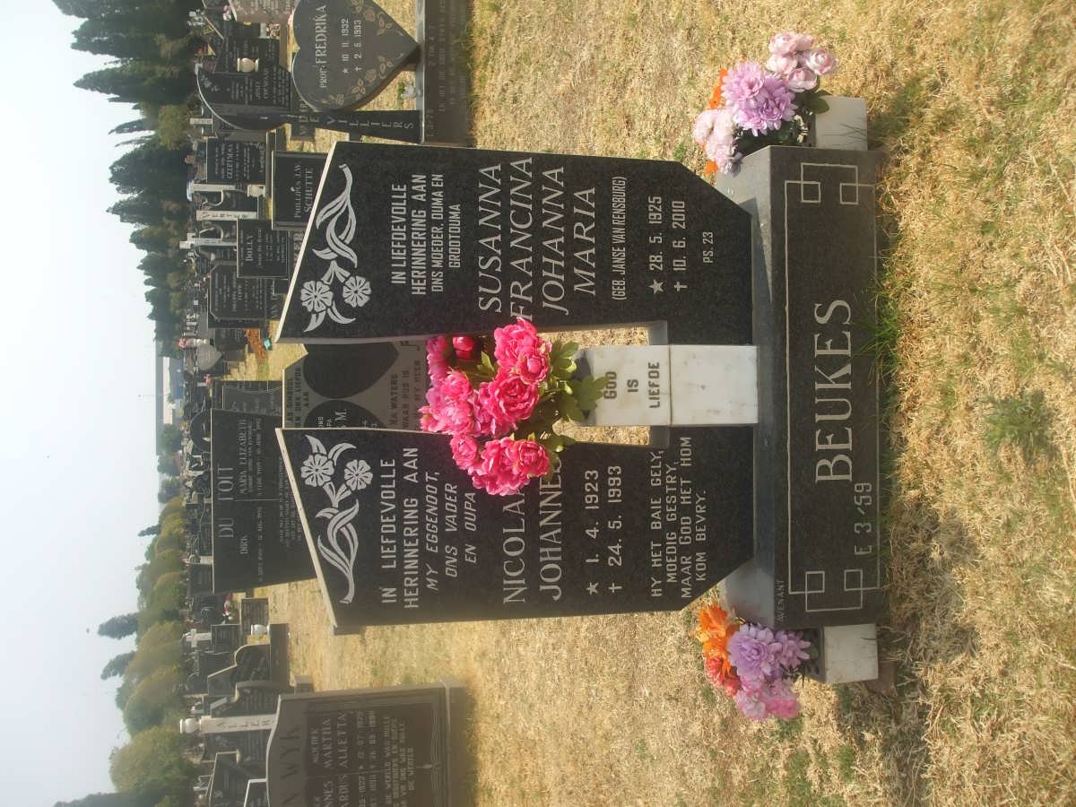 BEUKES Nicolaas Johannes 1923-1993 &amp; Susanna Francina Johanna Maria JANSE VAN RENSBURG 1925-2010