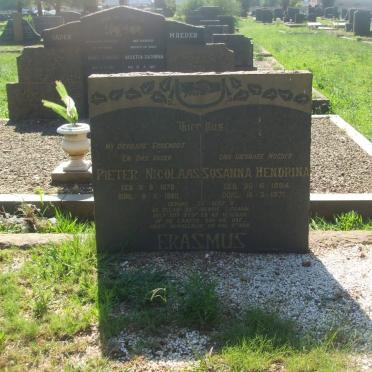 ERASMUS Pieter Nicolaas 1878-1960 &amp; Susanna Hendrina 1894-1971