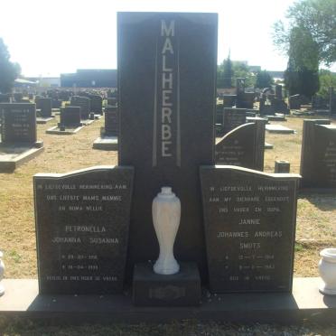 MALHERBE Johannes Andreas Smuts 1914-1983 &amp; Petronella Johanna Susanna 1916-1998