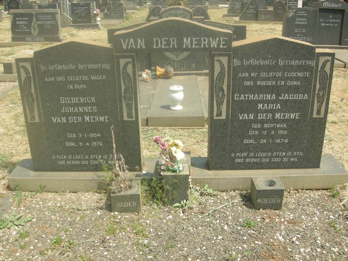 MERWE Diederick Johannes, van der 1904-1976 &amp; Catharina Jacoba Maria NORTMAN 1910-1974