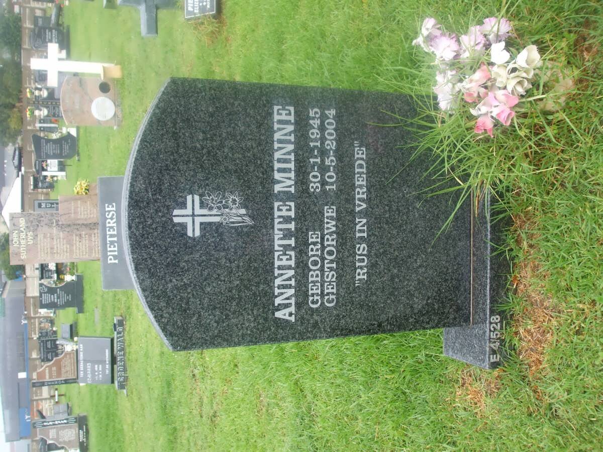 MINNE Annette 1945-2004