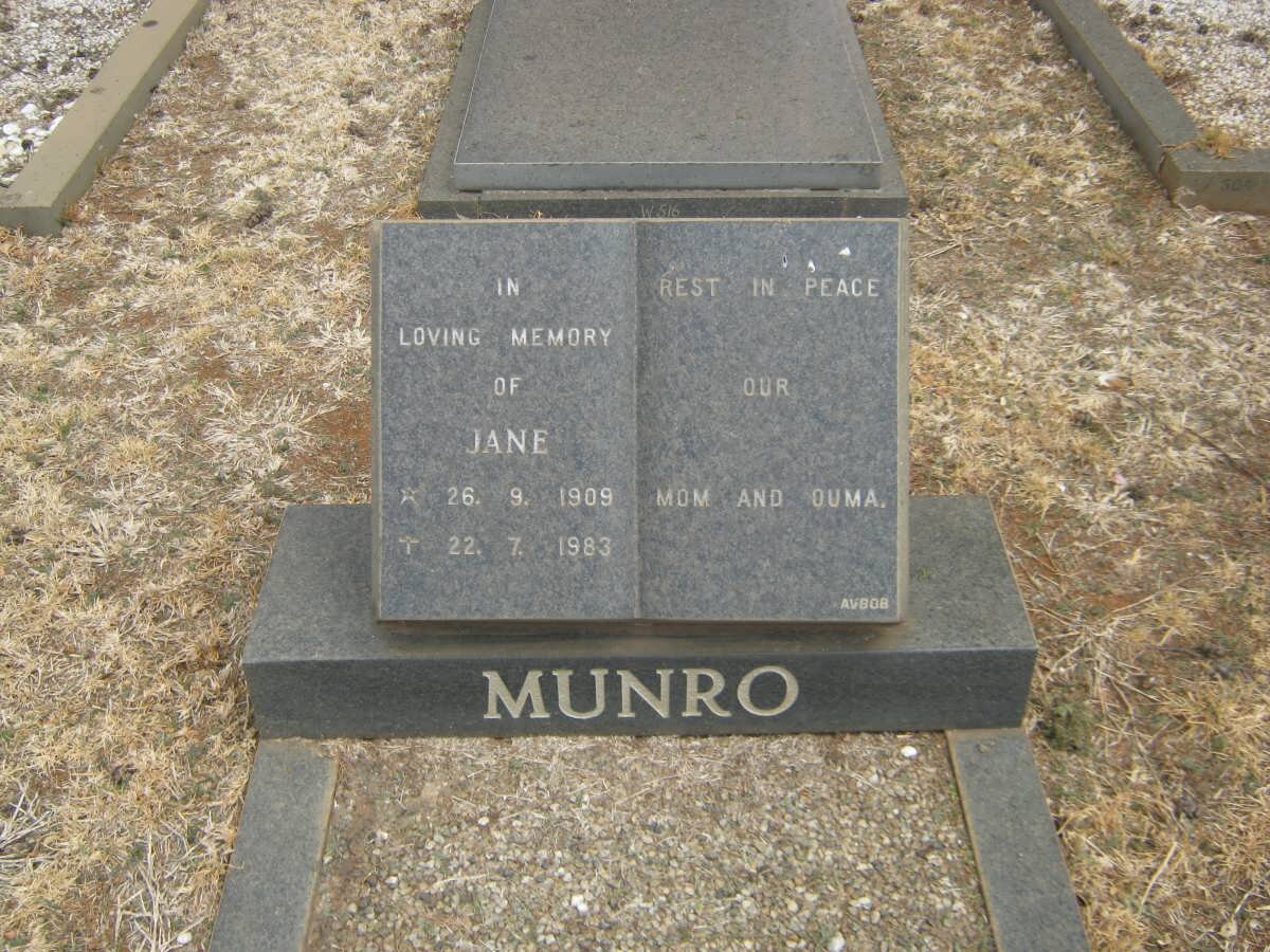 MUNRO Jane 1909-1983