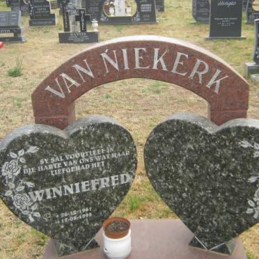 NIEKERK Winniefred, van 1961-1998
