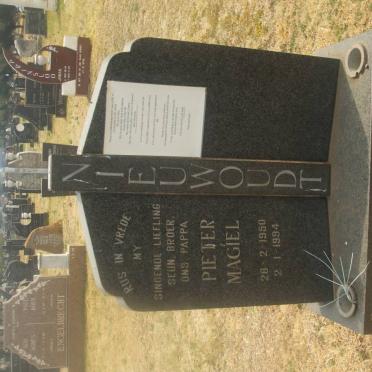 NIEUWOUDT Pieter Magiel 1950-1994 :: NIEUWOUDT Christina Wilhelmina Johanna 1916-1999