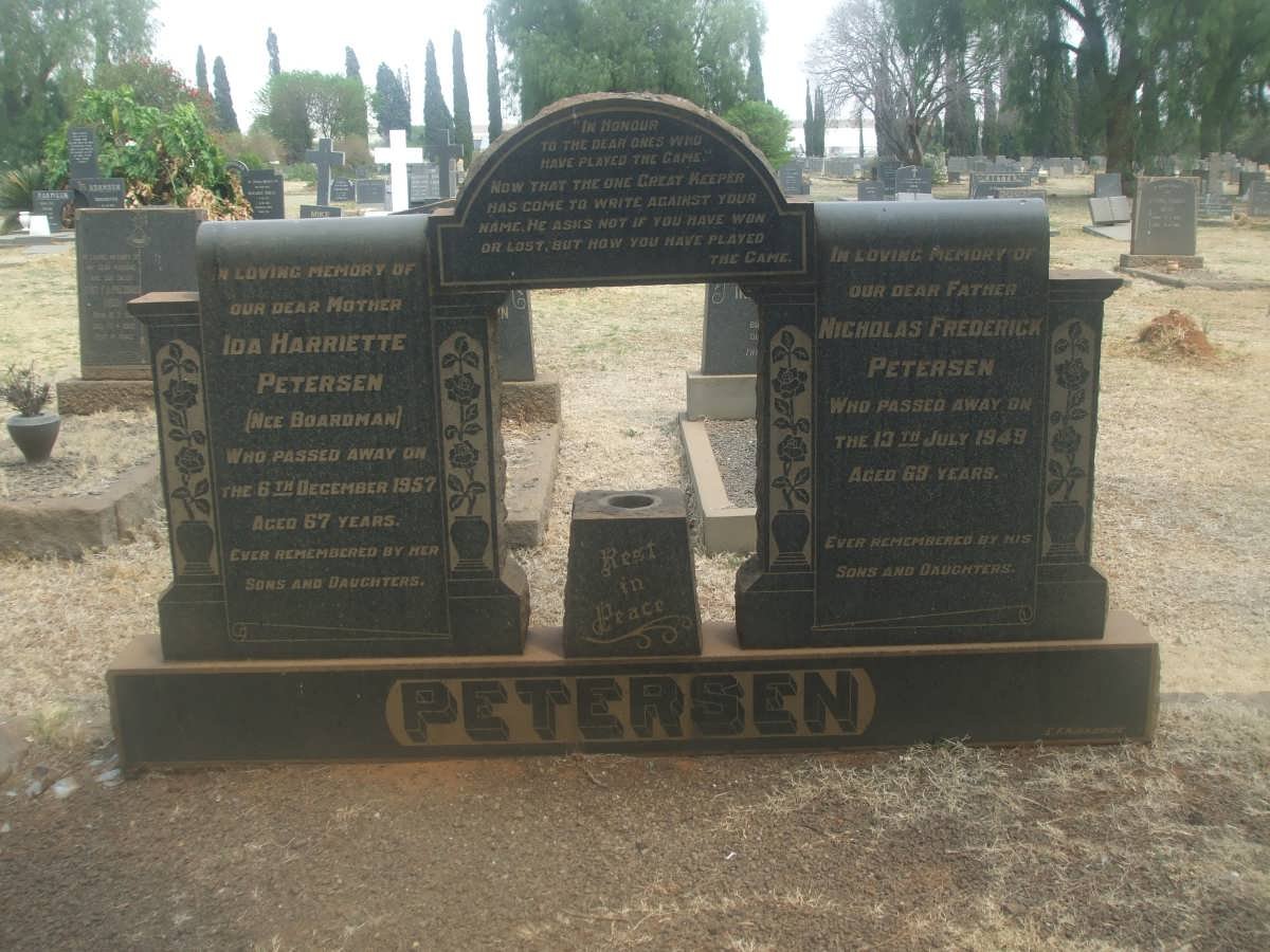 PETERSEN Nicholas Frederick -1949 &amp; Ida Harriette BOARDMAN -1957