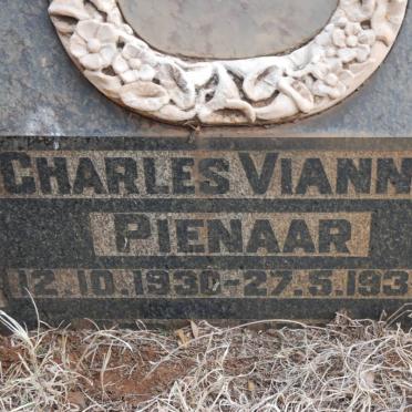 PIENAAR Charles Vianne 1930-1934