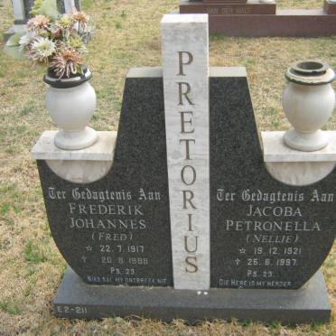 PRETORIUS Frederik Johannes 1917-1998 &amp; Jacoba Petronella 1921-1997