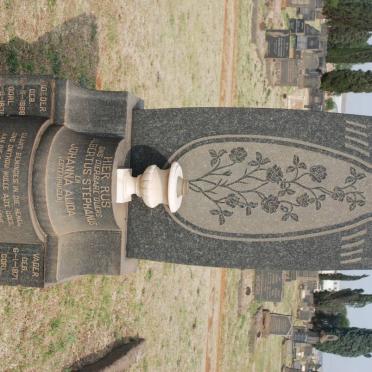 PLOOY Albertus Stephanus, du 1871-1952 &amp; Johanna Alida ESTERHUIZEN 1886-1938 