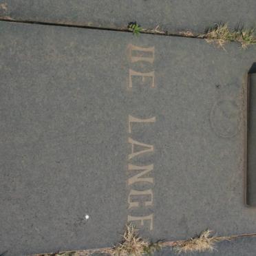 PLESSIS, DU :: DE LANGE