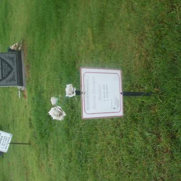 RUSSEL Doris Evelyn 1915-2007