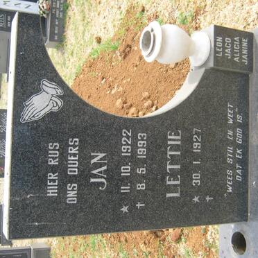 SWANEPOEL Jan 1922-1993 &amp; Lettie 1927-