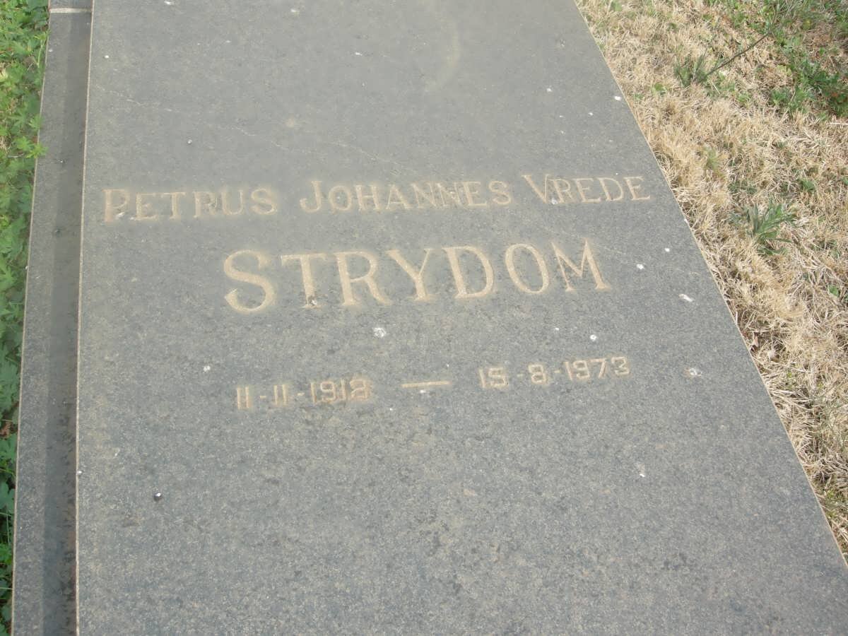 STRYDOM Petrus Johannes Vrede 1918-1973