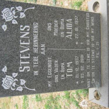 STEVENS Tom 1937-2001 &amp; Alida 1937-