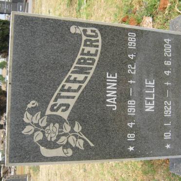 STEENBERG Jannie 1918-1980 &amp; Nellie 1922-2004