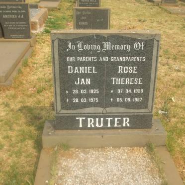 TRUTER Daniel Jan 1925-1975 &amp; Rose Therese 1928-1987