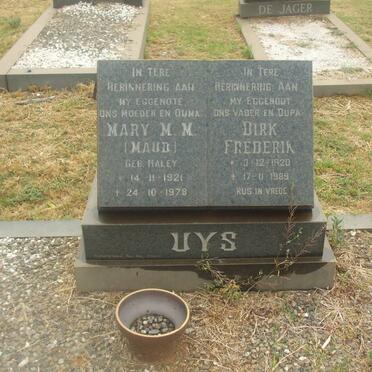 UYS Dirk Frederik 1920-1989 &amp; Mary M.M. HALEY 1921-1978