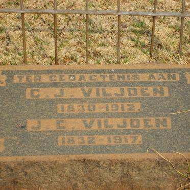 VILJOEN C.J. 1830-1912 &amp; J.E. 1832-1917