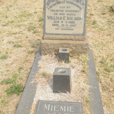 WILSON William E. 1908-1957 &amp; Miemie 1912-1998