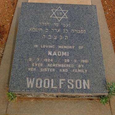 WOOLFSON Naomi 1924-1981