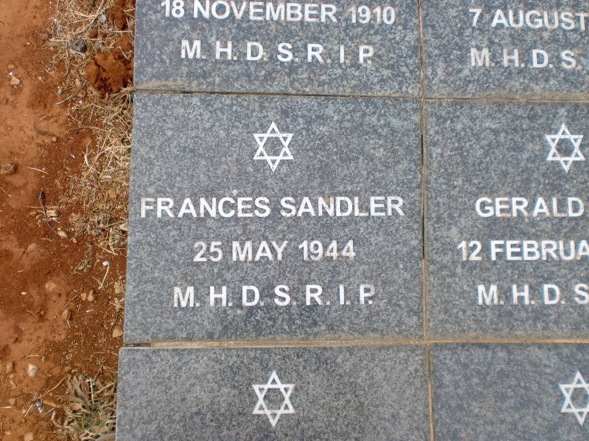 SANDLER Frances -1944