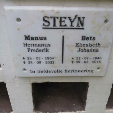 STEYN Hermanus Frederik 1954-2022 & Elizabeth Johanna 1946-2015