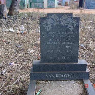 North West, RUSTENBURG district, Marikana, Rooikoppies 297, farm cemetery_10