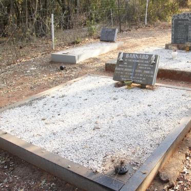 North West, RUSTENBURG district, Mooinooi, Buffelshoek 468, farm cemetery_4