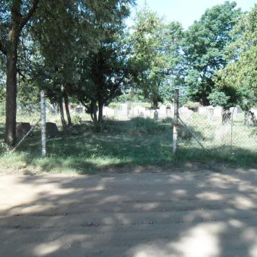1. Entrance to the cemetery