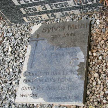 MUHL Sylvia nee MUHL 1932-2008