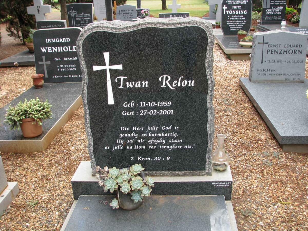 RELOU Twan 1959-2001