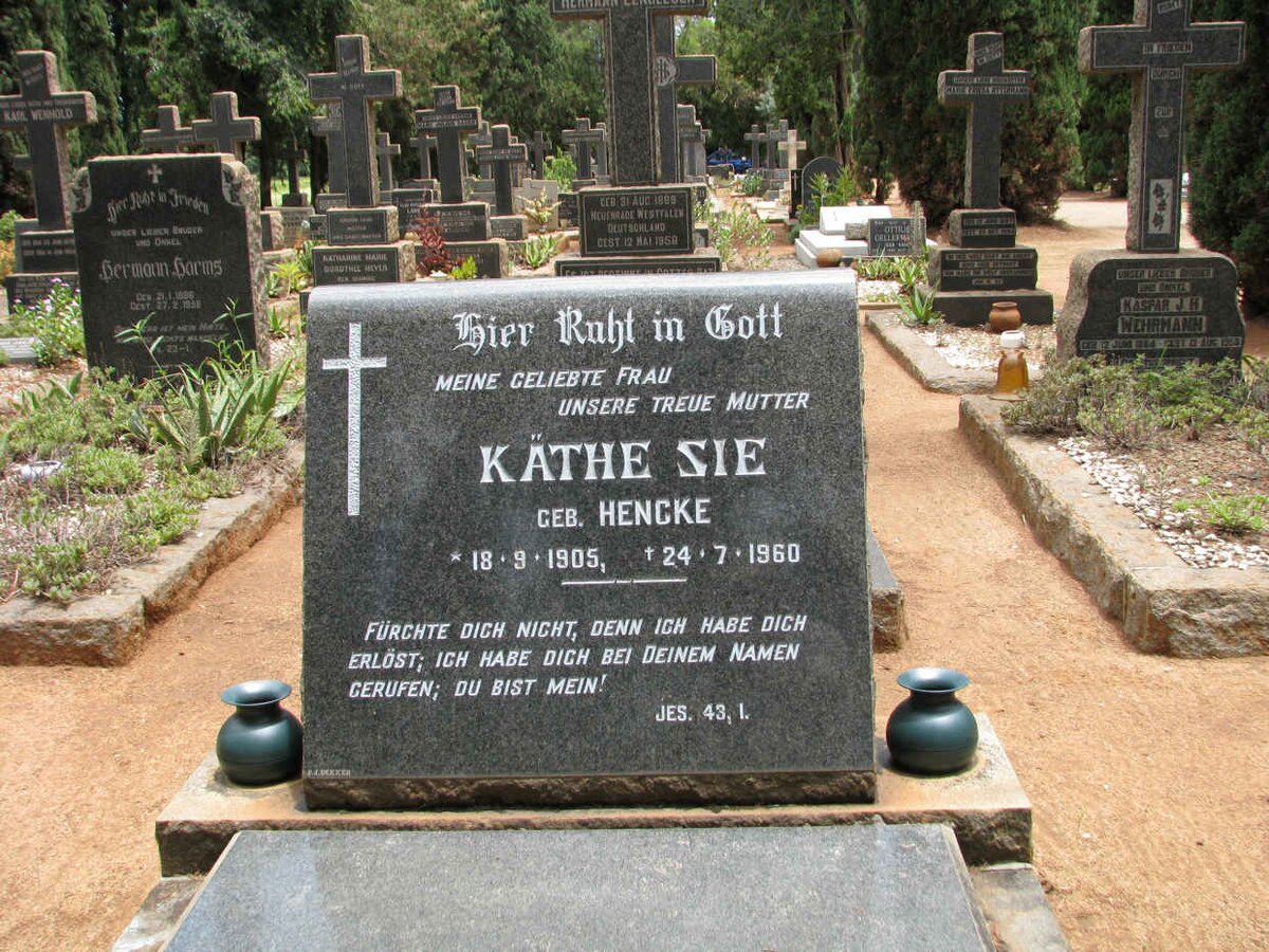 SIE Kathe nee HENCKE 1905-1960