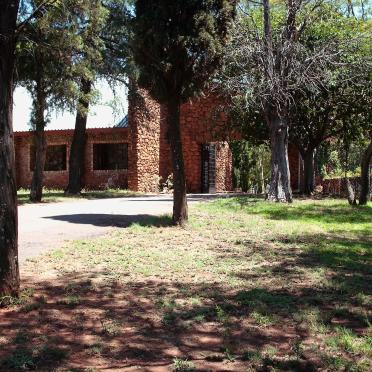 2. Entrance to Donkerhoek cemetery