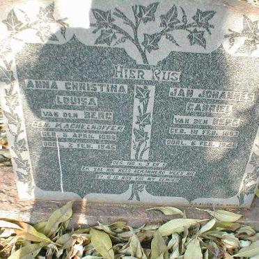 BERG Jan Johannes Gabriel, van den 1883-1946 &amp; Anna Christina Louisa KACHELHOFFER 1888-1946