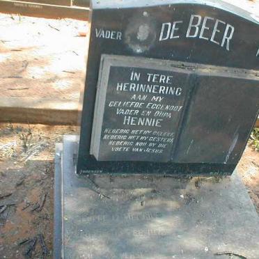 BEER Hennie, de