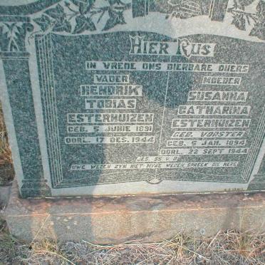 ESTERHUIZEN Hendrik Tobias 1891-1944 &amp; Susanna Catharina VORSTER 1894-1944