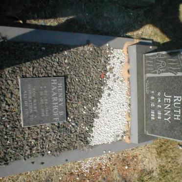 HAARHOFF Henry B. 1944-19?8 :: HAARHOFF Ruth Jenny 1918-1988