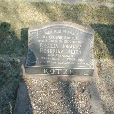 KOTZE Cecilia Johanna Hendrina Alida nee KOEKEMOER 1903-1952