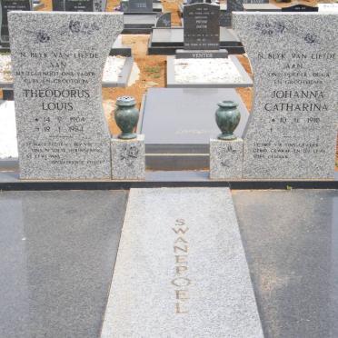 SWANEPOEL Theodorus Louis 1904-1984 &amp; Johanna Catharina 191?
