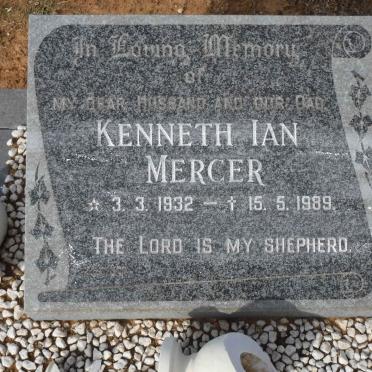 MERCER Kenneth Ian 1932-1989