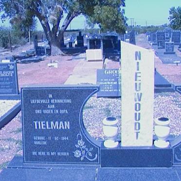 NIEUWOUDT Tielman 1944- &amp; Marietjie 1944-1996 