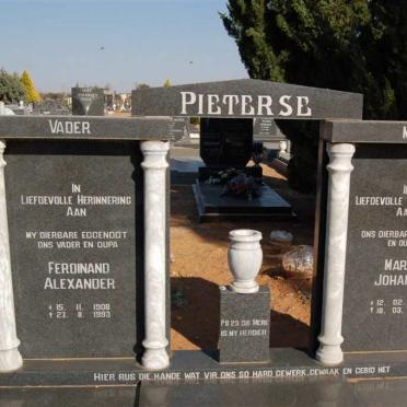 PIETERSE Ferdinand Alexander 1908-1983 &amp; Maria Johanna 1914-2003