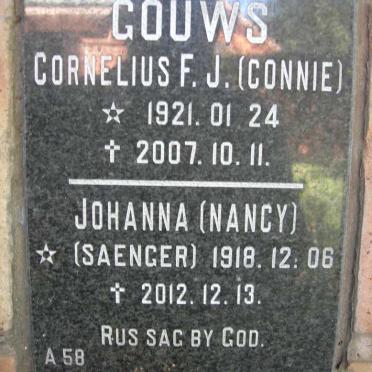 GOUWS Cornelius F.J. 1921-2007 &amp; Johanna SAENGER 1918-2012
